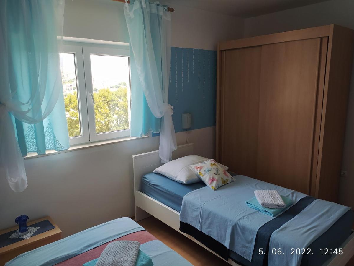 Apartment Sara โนวีวีโนดอลสกี ภายนอก รูปภาพ