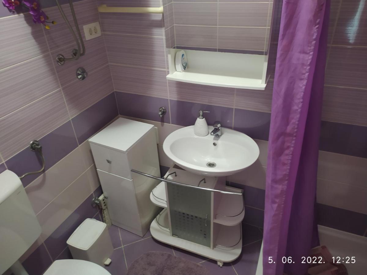 Apartment Sara โนวีวีโนดอลสกี ภายนอก รูปภาพ