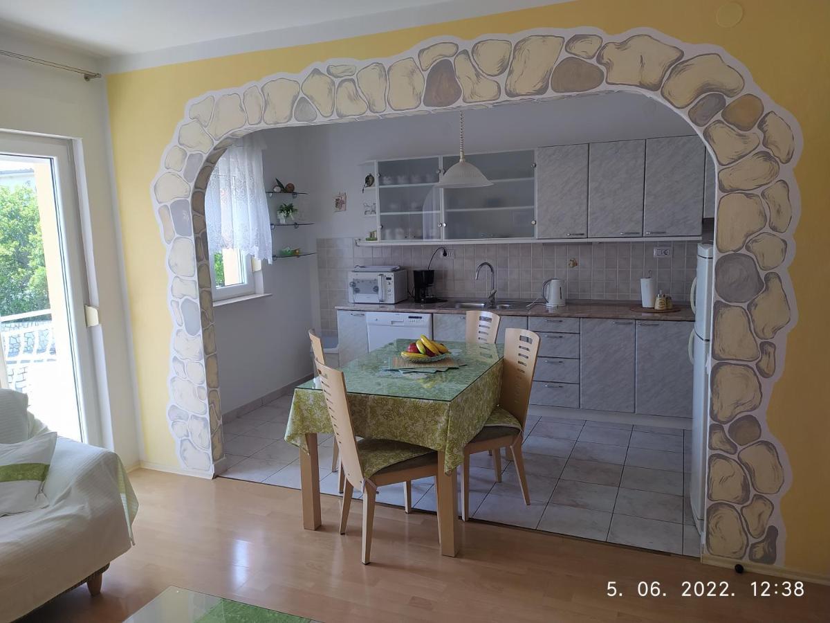 Apartment Sara โนวีวีโนดอลสกี ภายนอก รูปภาพ